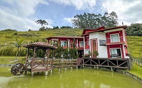 Ampla Casa De Campo - Afaven